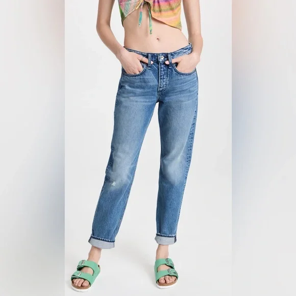 rag & bone
Rosa Mid-Rise Boyfriend Jeans - Picture 1 of 16